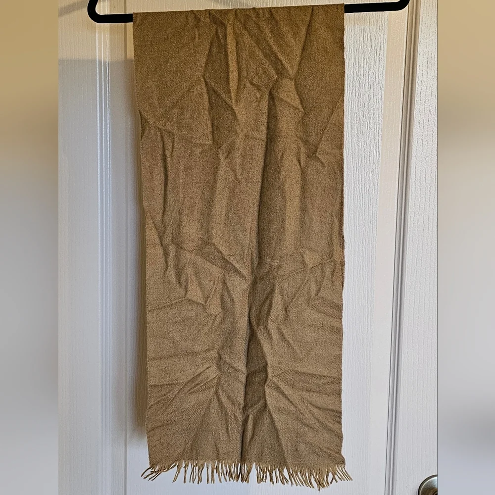 Viva X 70% Cashmere 30% Wool Tan Scarf Made In Scotland Sold By Eljos UVA - Picture 5 of 7
